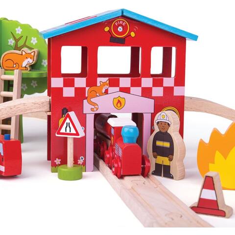 BIGJIGS Toys Set cu trenuletul pompierilor