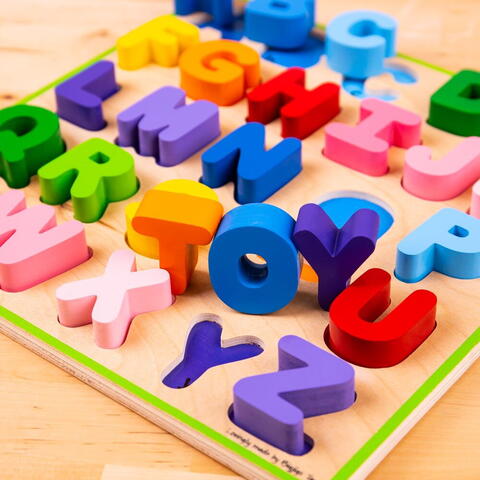 BIGJIGS Toys Puzzle colorat - alfabet